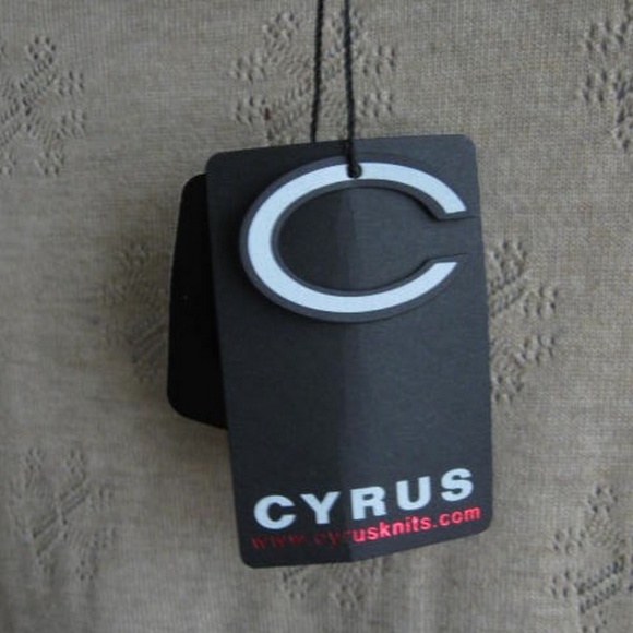 Button-Free Beige Mixed Textured Sweater Jacket - Picture 3 of 4